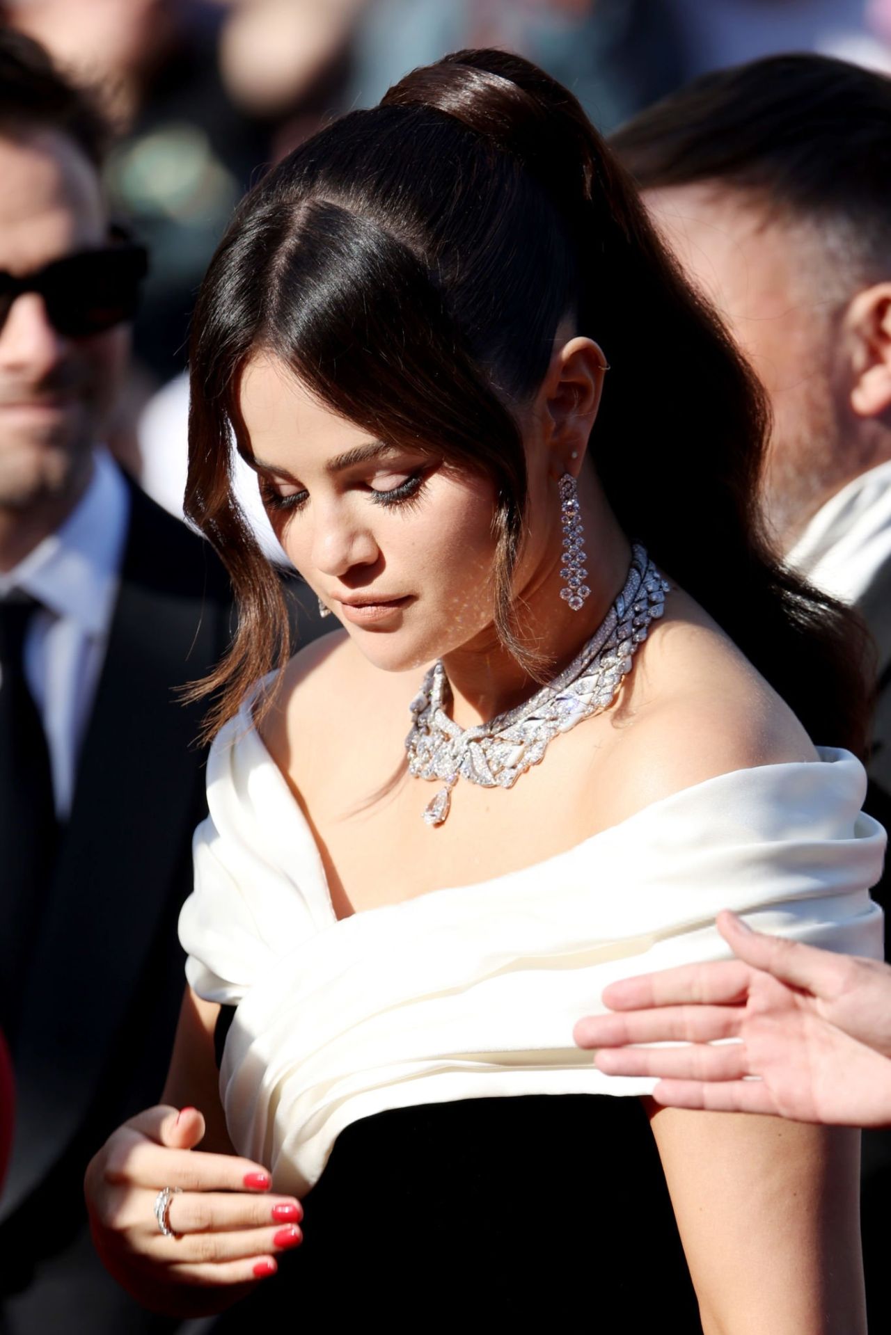 SELENA GOMEZ AT EMILIA PEREZ RED CARPET AT 2024 CANNES FILM FESTIVAL03